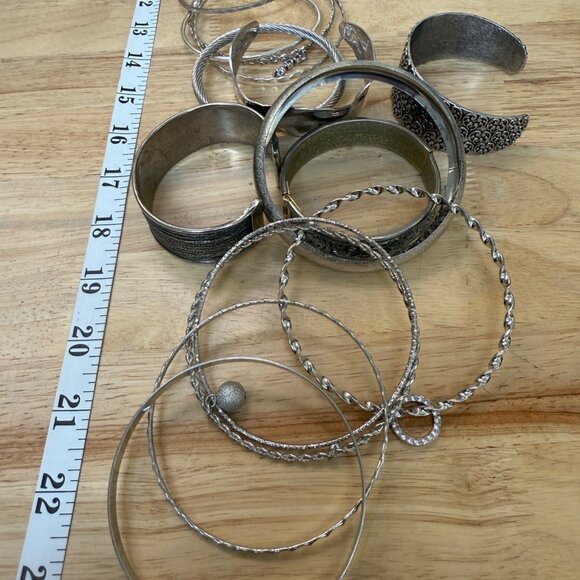 Bracelet Lot Silver Tone Cuffs & Bangles Boho, Casual, Classic, Neutral, Texture - Picture 7 of 9